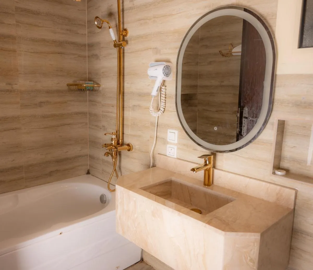 Image 1 of Areen Hotel فندق ارين