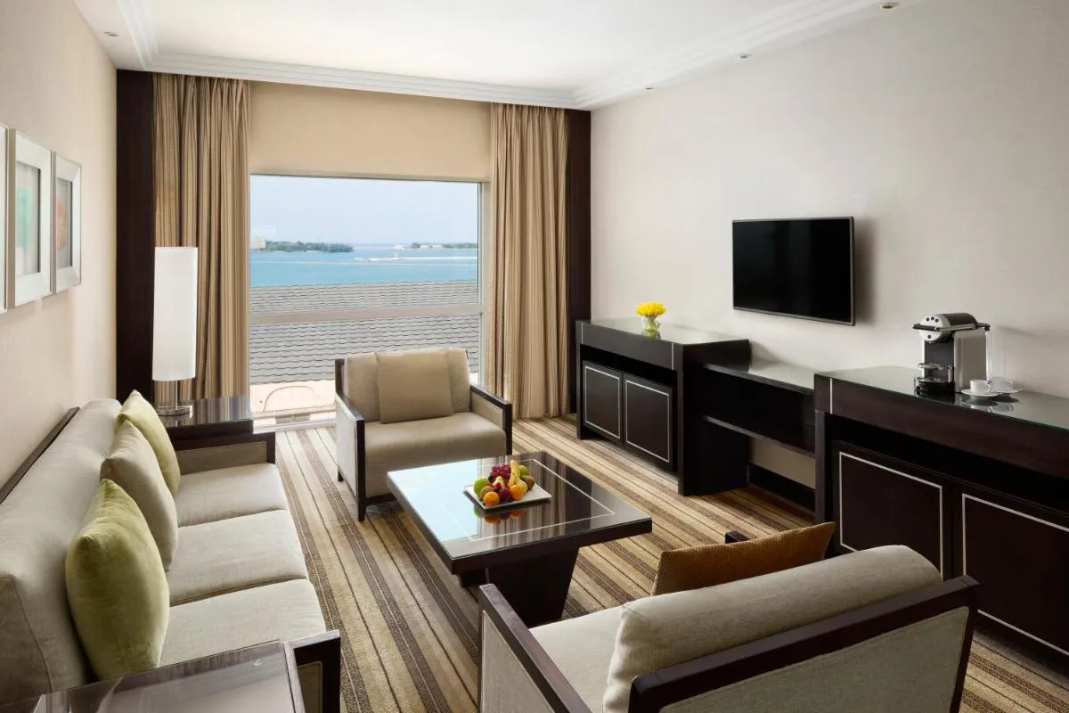 Image 3 of Crowne Plaza Jeddah, an IHG Hotel