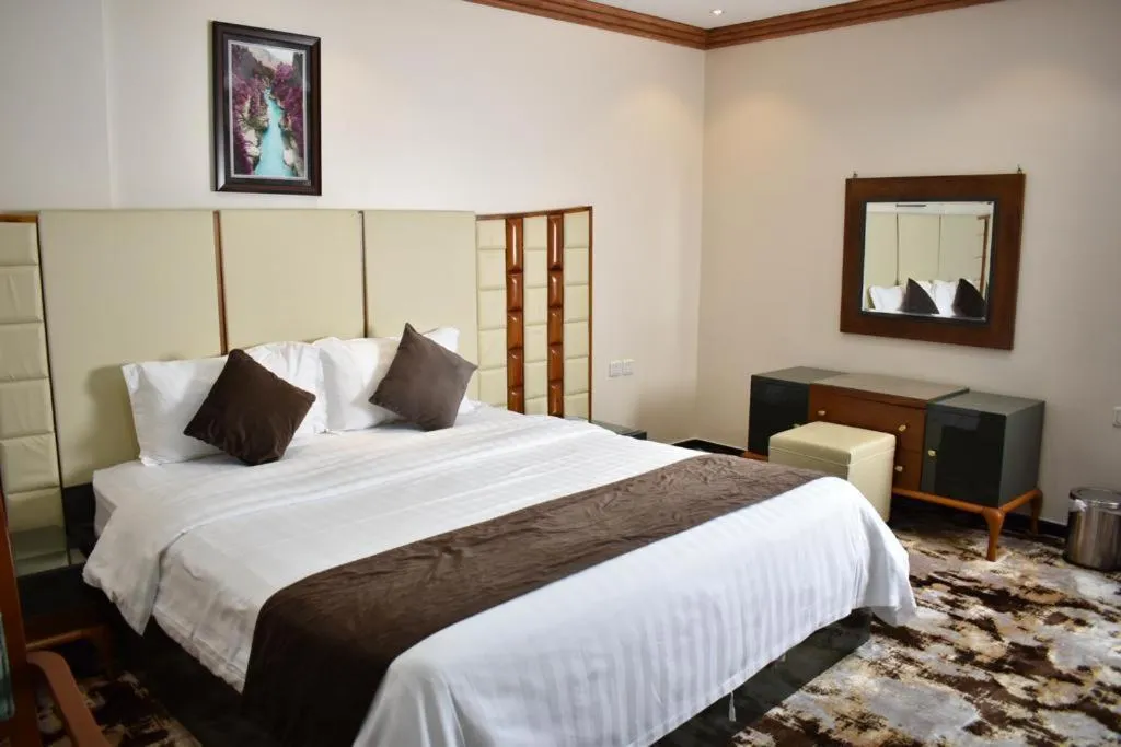 Image 1 of Diva Hotel Suites