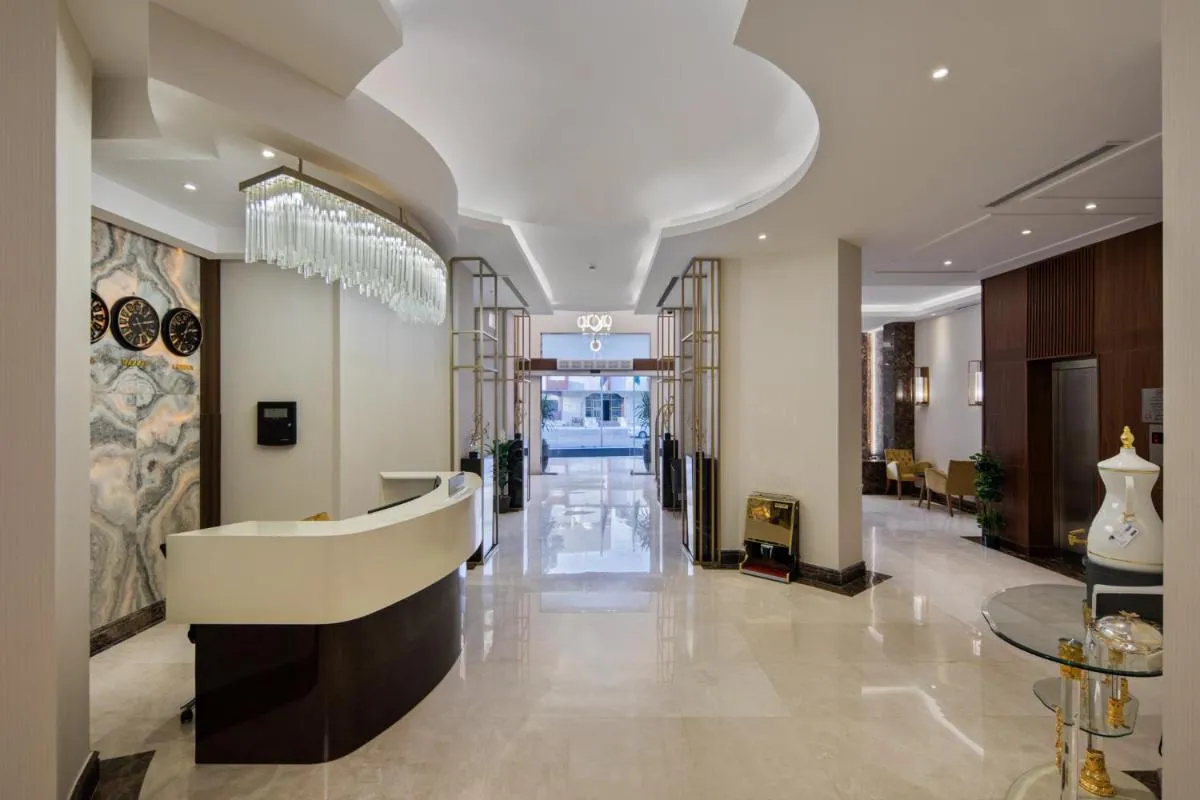 Image 2 of Gladiolus Hotel