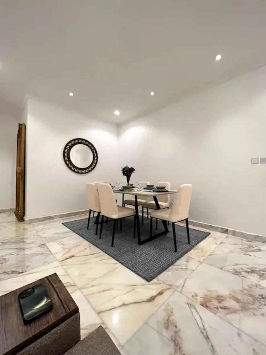 Image 5 of Luxurious Apartment Partial Sea View