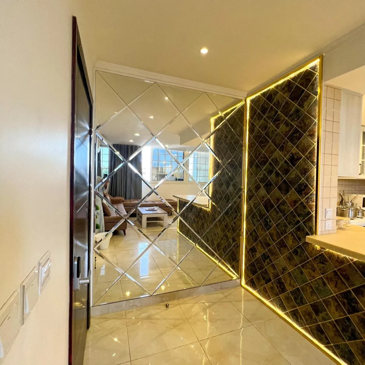 Image 4 of Urban Luxury Apartment