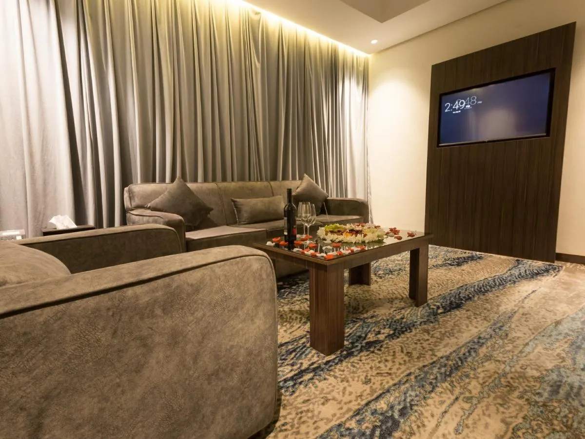 Image 3 of White Diamond Hotel Sari