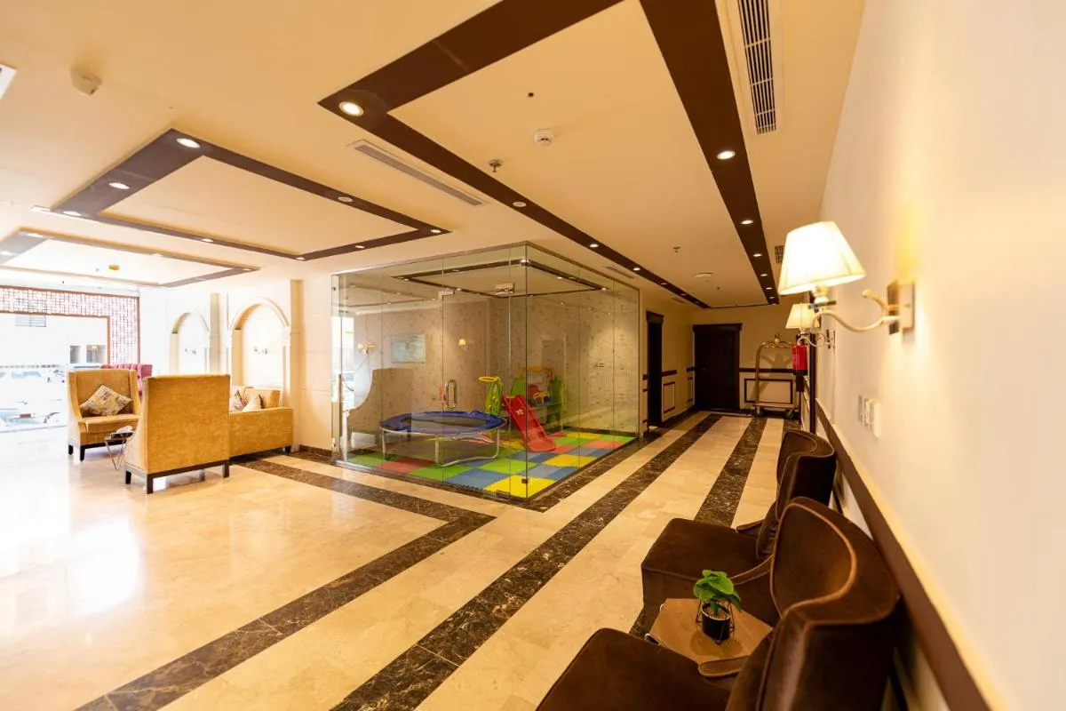 Image 2 of Holiday Plus Al Nuzha- هوليداي بلس النزهه