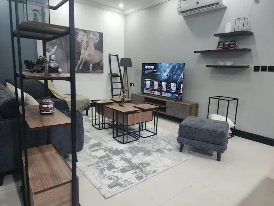 Image of Luxury apartment with 2 bedrooms & living room
