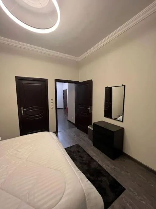 Image 3 of شقة في حي الروضة وسط مدينة جدة.