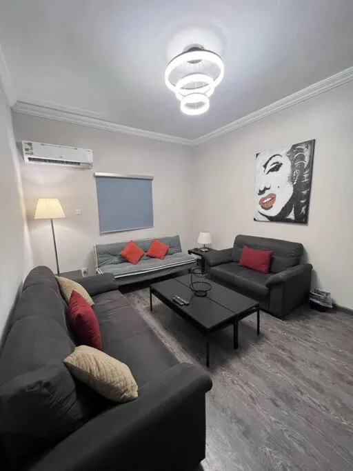 Image 4 of شقة في حي الروضة وسط مدينة جدة.