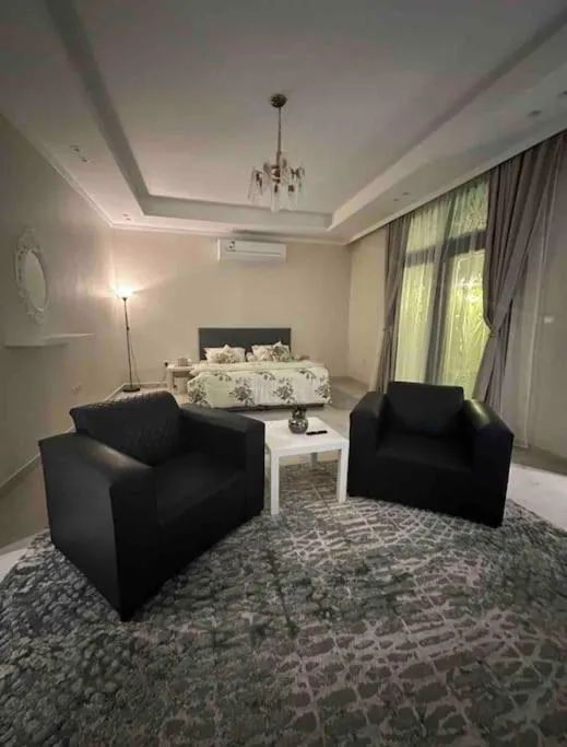 Image of استديو فاخر مع تراس خارجي