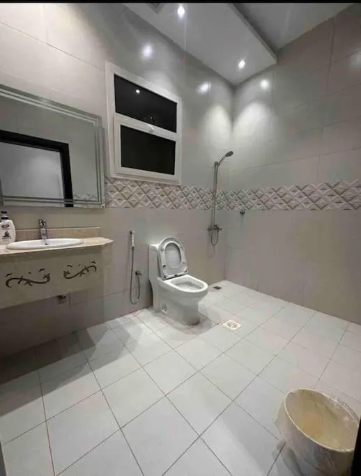 Image 3 of استديو فاخر مع تراس خارجي